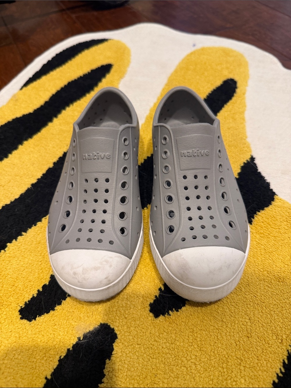 Native Kids Water Shoes in Gray with White Toe Caps